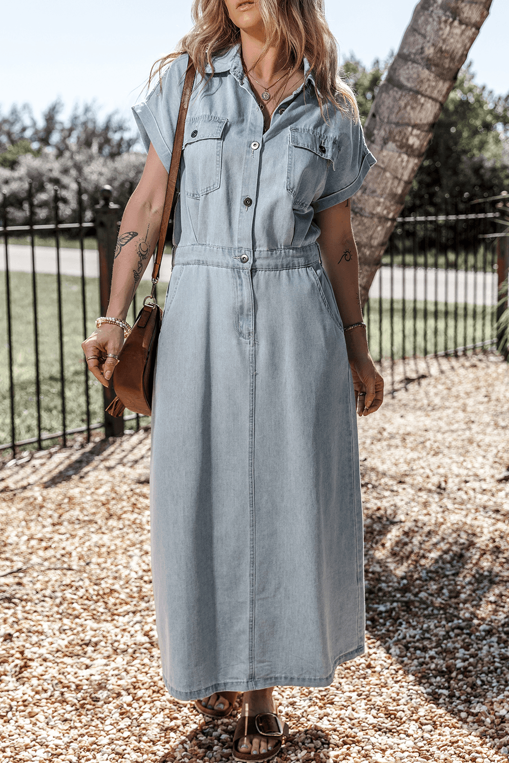 Isabelle - Robe en denim avec des manches chauve-souris courtes et élégantes