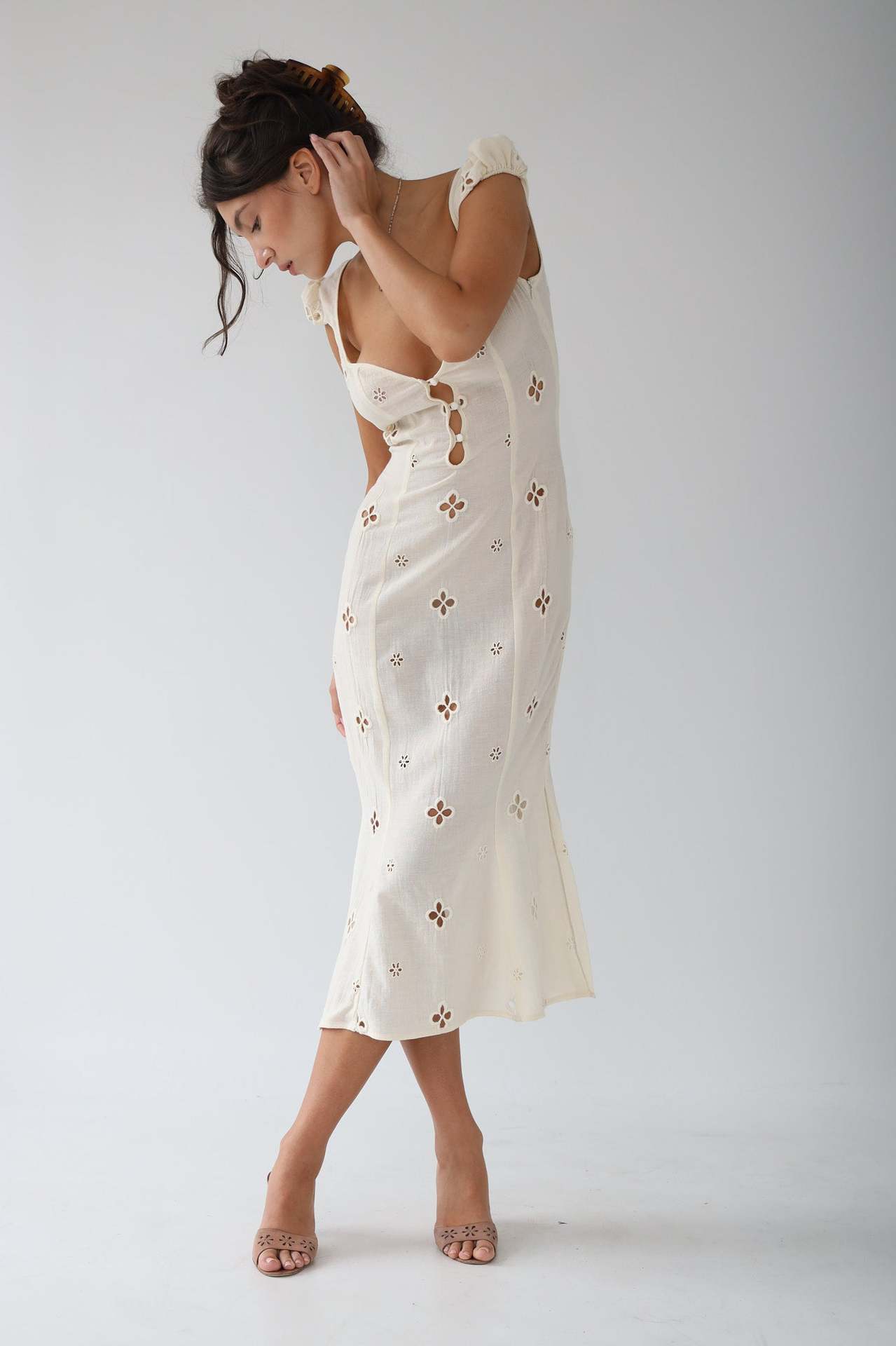 Sylvie | Robe Queue De Poisson Blanche Pour Femme | Midi