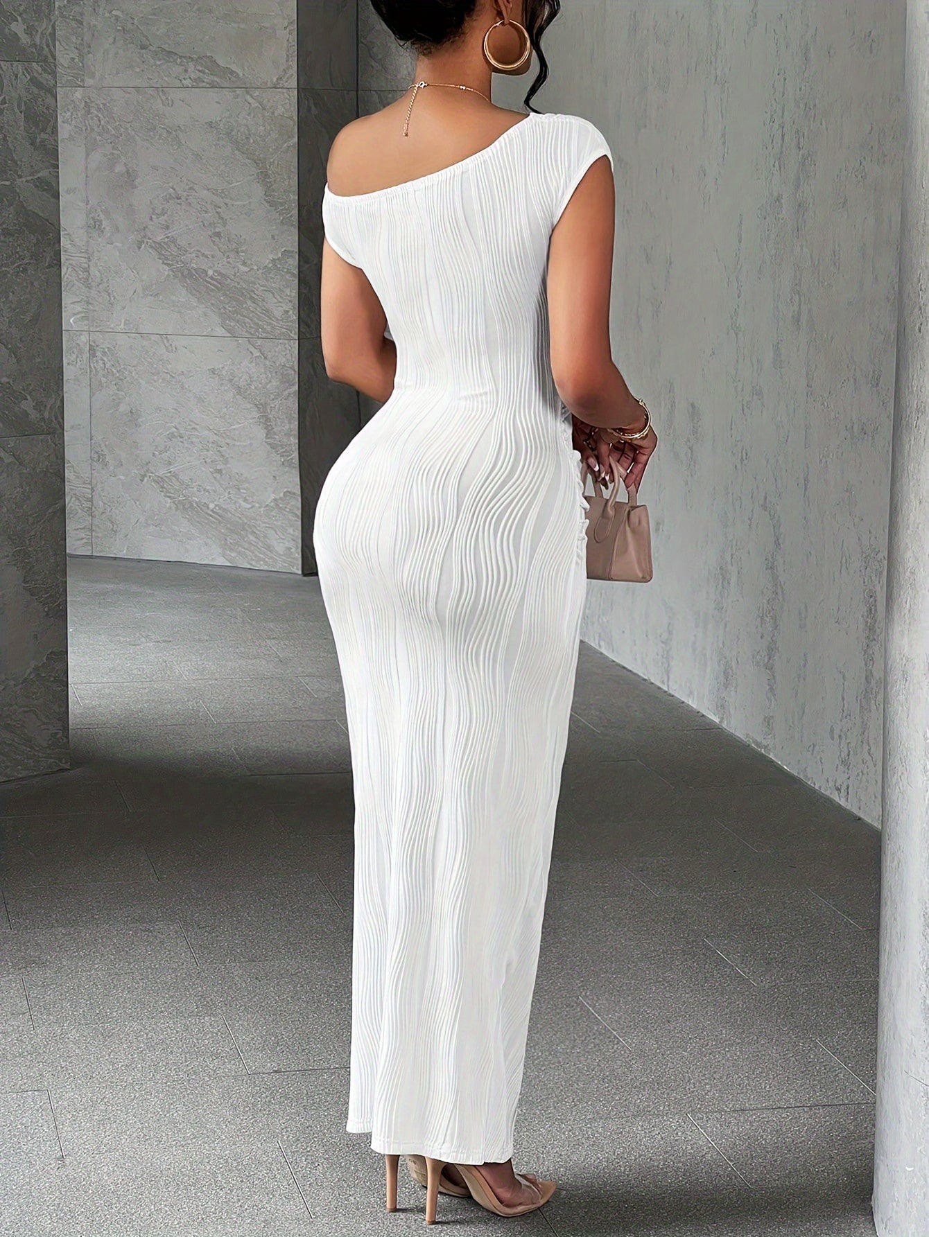 Lina - Robe Maxi Élégante À Une Épaule