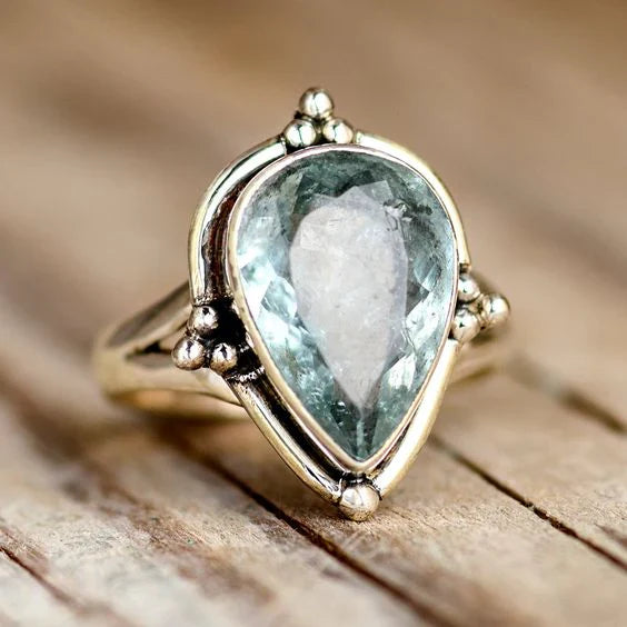 Bague vintage en zircone