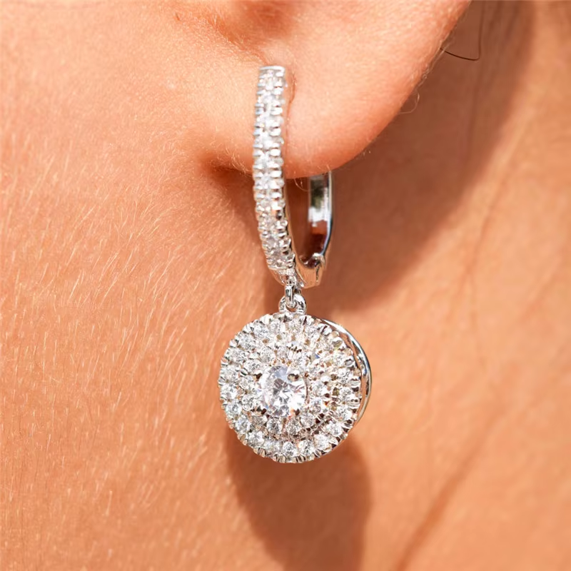 Boucles d'oreilles élégantes et rondes
