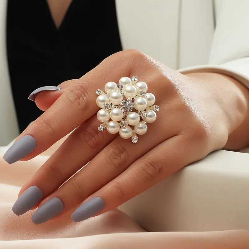 Bague de cocktail vintage en perles