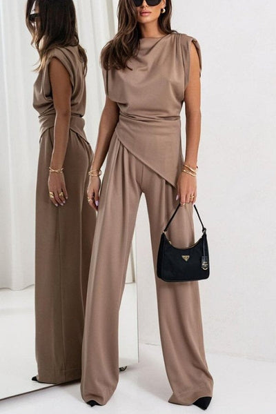 Ensemble Femme – Haut Asymétrique Sans Manches – Pantalon Large Taille Haute – Tissu Respirant