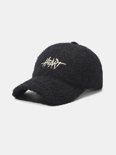 Casquette de baseball en peluche avec broderie cœur