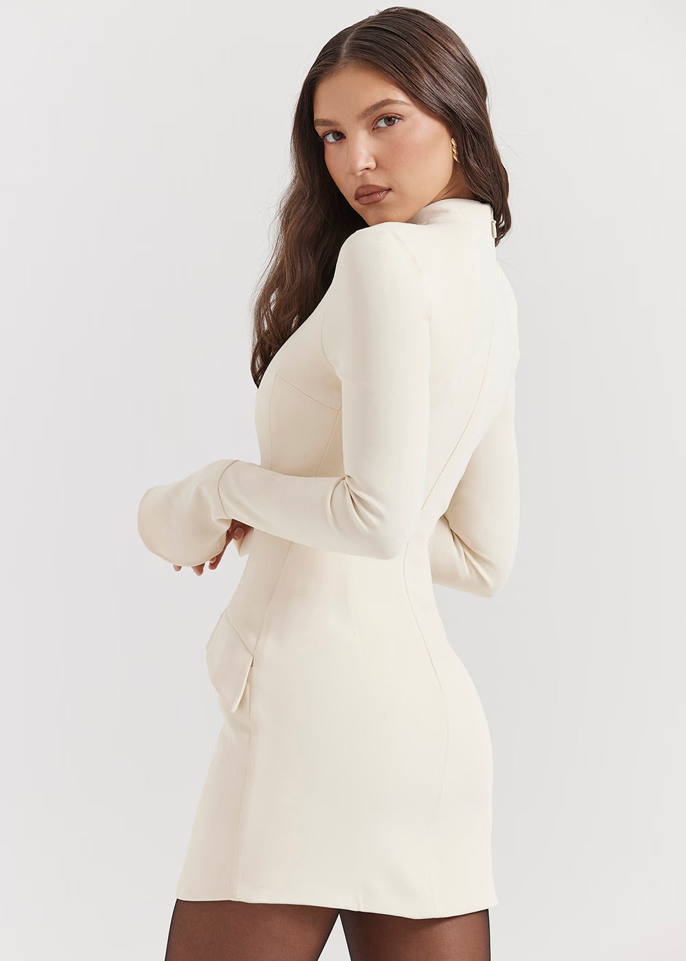 Robe à col haut