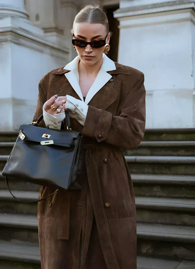 Madelon™ | Le Manteau Trench en Suède