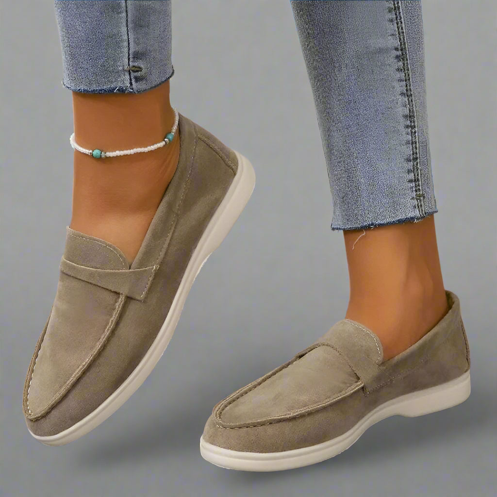 Lunaira | Mocassins pour femmes fabriqués à la main à partir de matériaux de première qualité