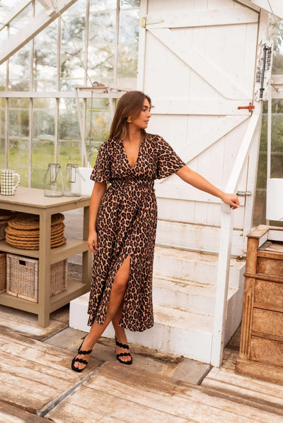 Stella™ | Robe maxi imprimé léopard et esprit estival