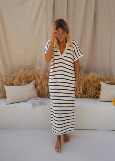 Sophia™ | Robe d'été rayée tricotée