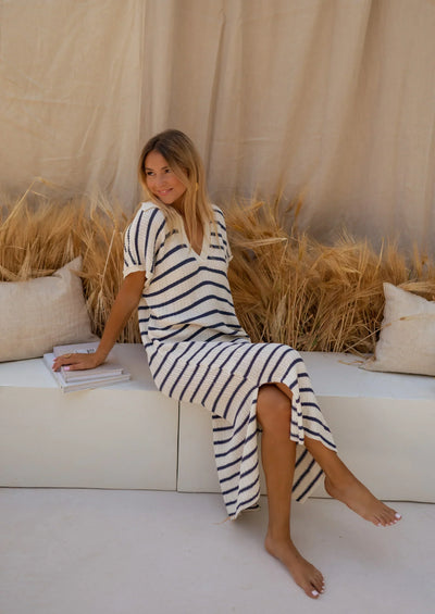 Sophia™ | Robe d'été rayée tricotée