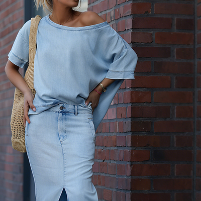 Lisa| Haut asymétrique à épaule pour femmes avec jupe maxi en denim fendue