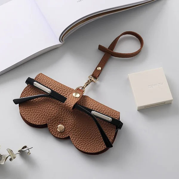 Sam - Élégant étui à lunettes en cuir avec fermeture pratique à bouton-pression pour l'été