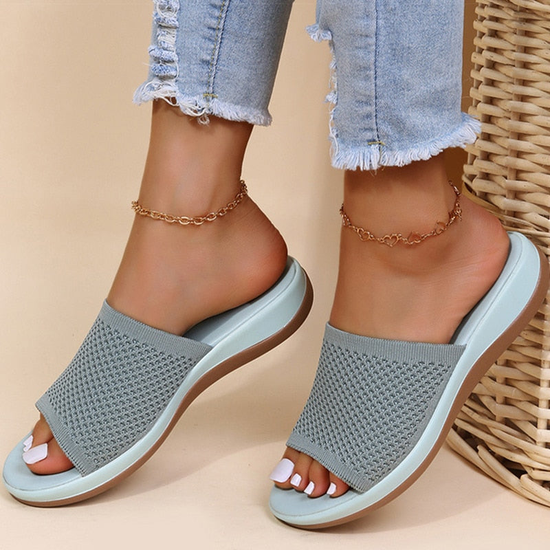 Lara - Pantoufles orthopédiques respirantes de luxe pour femmes : confort ultime pour l'été !