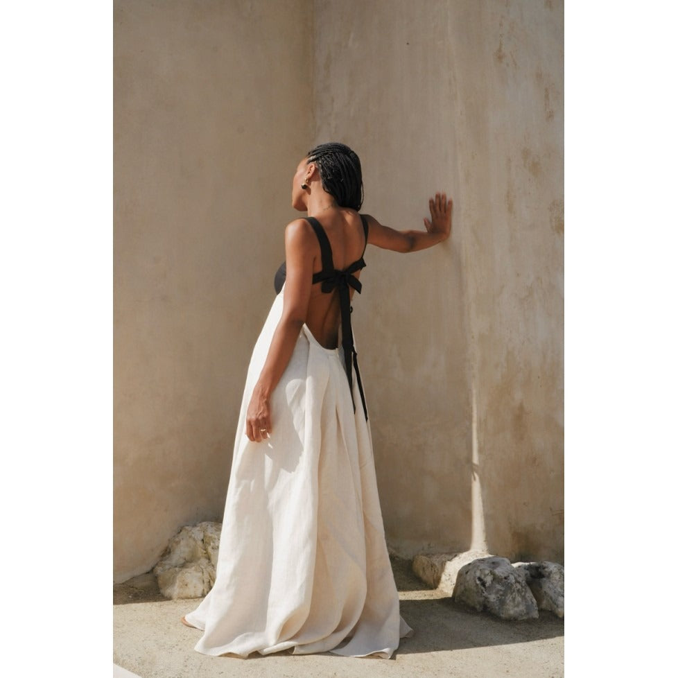 Robe longue ample en lin mélangé dos nu