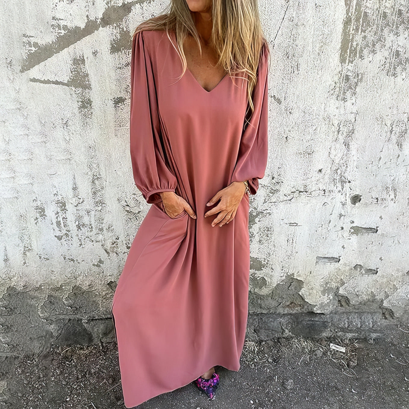 LIVIA | Vestito Lungo Bohémien con Tasche e Taglio Stilizzato
