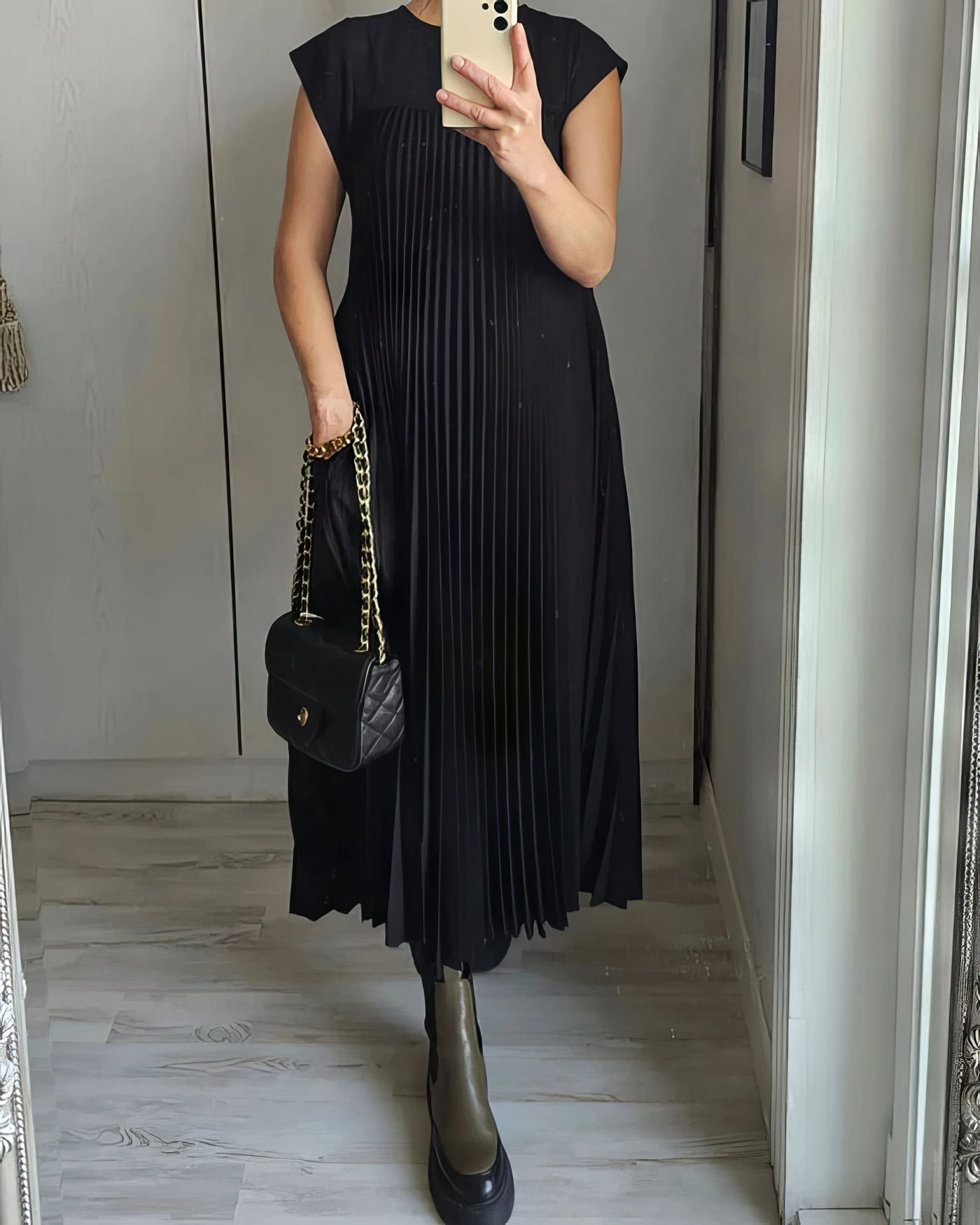 Sophie™ | Robe Plissée Simple Sans Manches